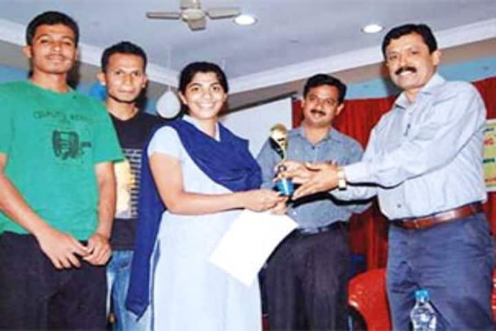 MES MS Padmavathamma MK Sambasiva Setty First Grade College For Women campus in Chikmagalur Rural, Karnataka, India — photo 4