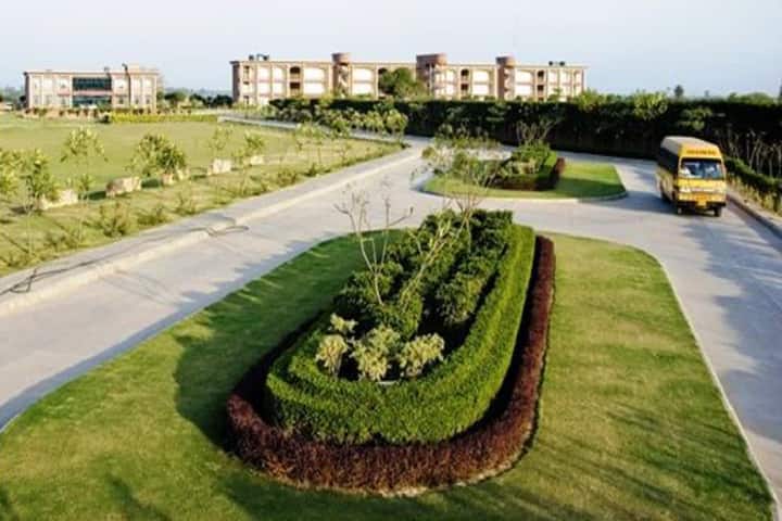 Maa Omwati Institute of Management and Technology campus in Kushak, Haryana, India — photo 1