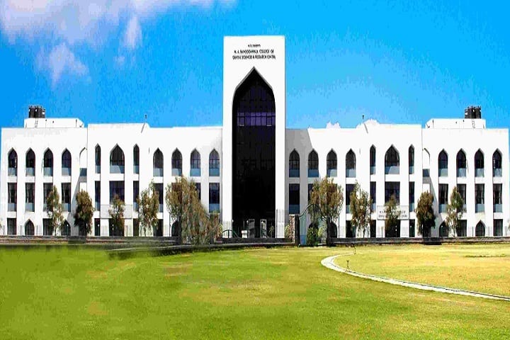MA Rangoonwala College of Dental Sciences and Research Centre campus in Pune, Maharashtra, India — photo 1