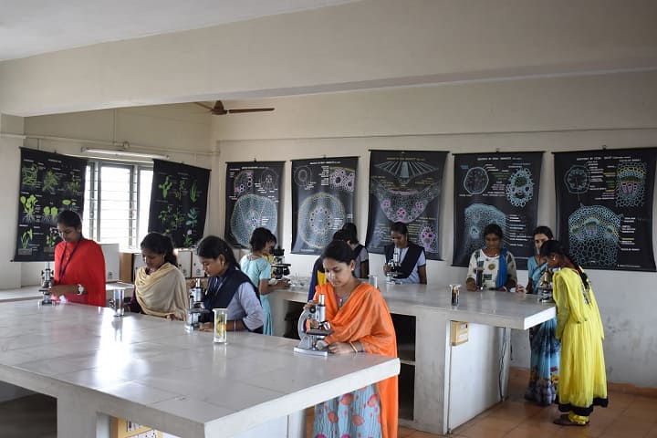 AKRG Degree College campus in East Godavari, Andhra Pradesh, India — photo 2