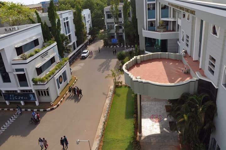 Bishop Heber College campus in Tiruchirappalli, Tamil Nadu, India — photo 4
