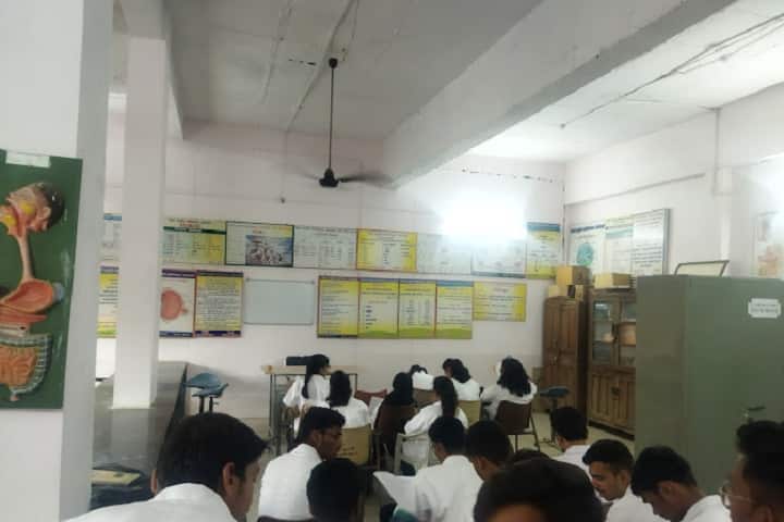 Vidarbha Ayurved Mahavidyalaya campus in Amravati, Maharashtra, India — photo 4