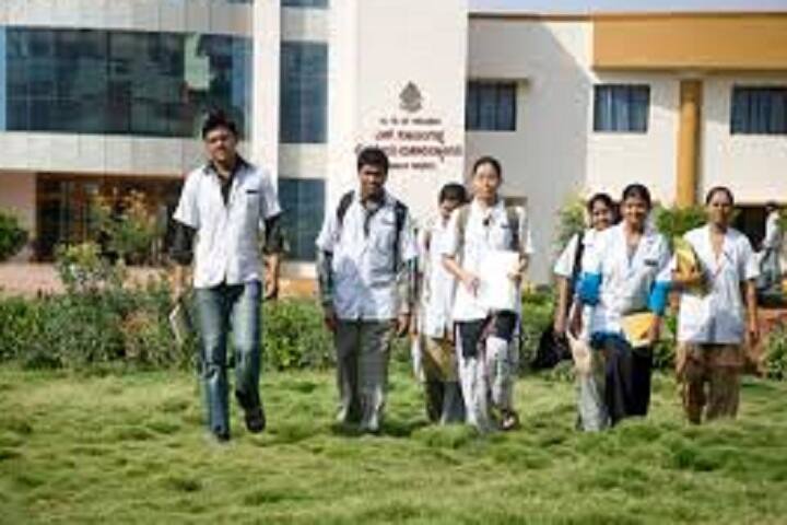 Madhu Vachaspati School of Management campus in Ghaziabad, Uttar Pradesh, India — photo 4