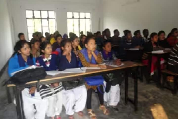Tinsukia Commerce College campus in Tinsukia, Assam, India — photo 1