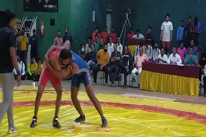 Shri Shivaji College campus in Parbhani, Maharashtra, India — photo 4