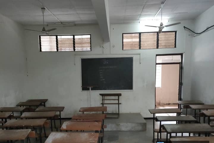 Maratha Vidya Prasarak Samaj's Arts Science and Commerce College campus in Nashik, Maharashtra, India — photo 3