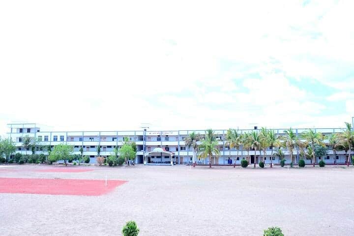 Maharaja Jivajirao Shinde Mahavidyalaya campus in Shrigonda, Maharashtra, India — photo 1