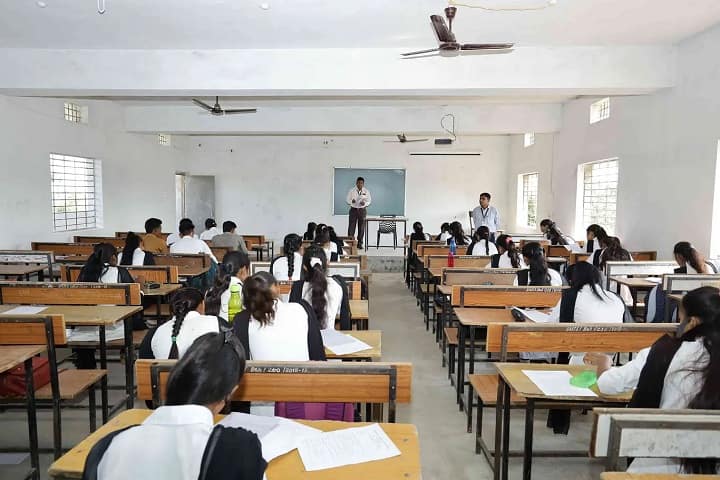 Shankarlal Agrawal Science College campus in Salekasa, Maharashtra, India — photo 1