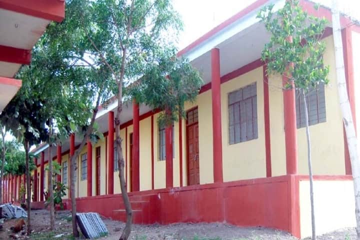 SP Mandal's Arts and Commerce College campus in Raibag, Karnataka, India — photo 1