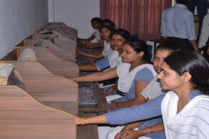 Shri Dronacharya PG College campus in Gautam Buddha Nagar, Uttar Pradesh, India — photo 4