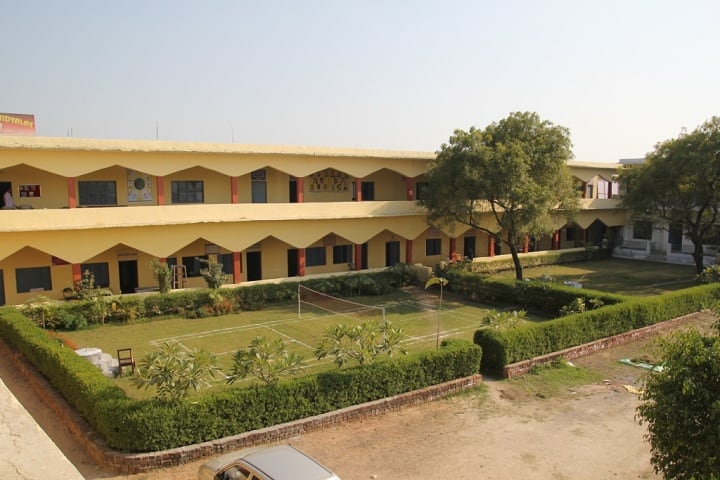 Shiv Adarsh Mahavidyalaya campus in Firozabad, Uttar Pradesh, India — photo 1