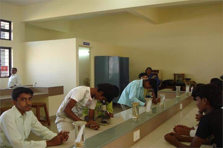 Sri Siddartha First Grade College campus in Saraswathipuram, Karnataka, India — photo 2