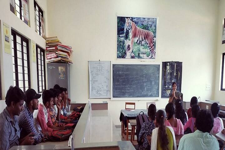 Sri Siddartha First Grade College campus in Saraswathipuram, Karnataka, India — photo 4