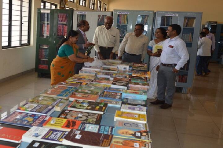 Sri Siddartha First Grade College campus in Saraswathipuram, Karnataka, India — photo 5