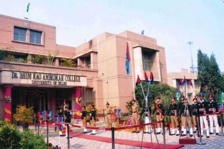 Bhim Rao Ambedkar College campus in New Delhi, Delhi, India — photo 2