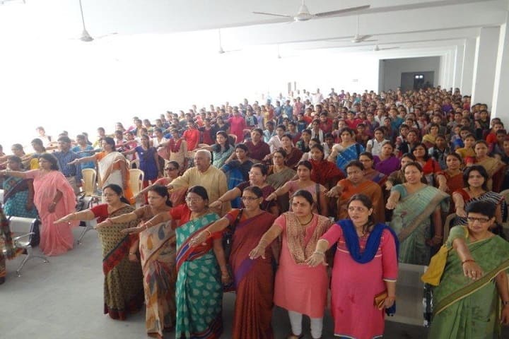 Arya Mahila PG College campus in Varanasi, Uttar Pradesh, India — photo 2