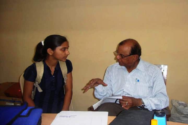 Arya Mahila PG College campus in Varanasi, Uttar Pradesh, India — photo 5
