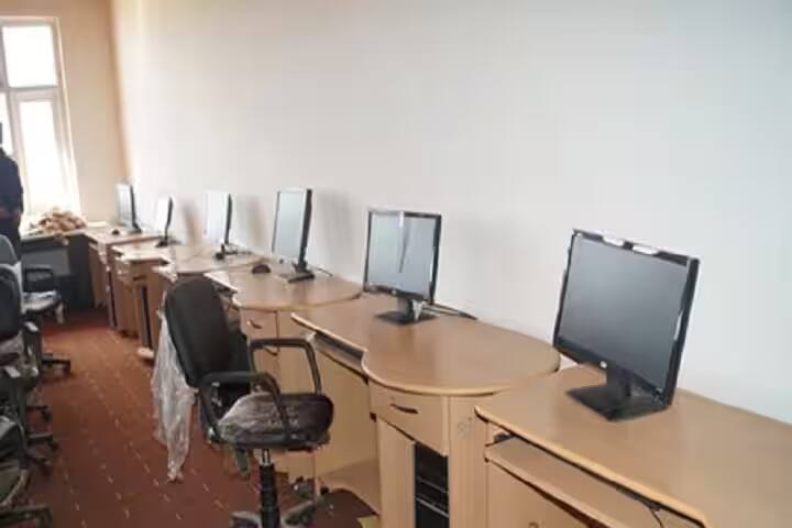 Hassan Khoyihami Memorial Government Degree College campus in Srinagar, Jammu and Kashmir, India — photo 3