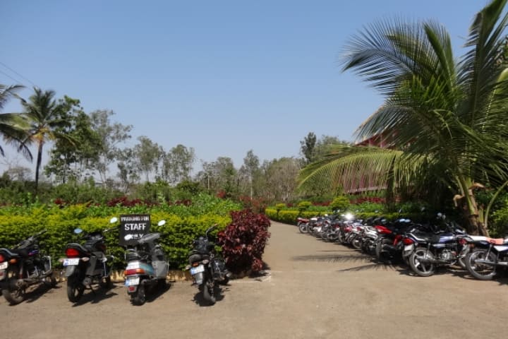 SS Arts College and TP Science Institute campus in Sankeshwar, Karnataka, India — photo 4