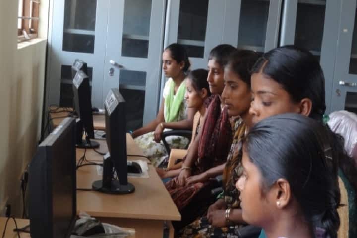 Government First Grade College for Women campus in Ramanagara, Karnataka, India — photo 2
