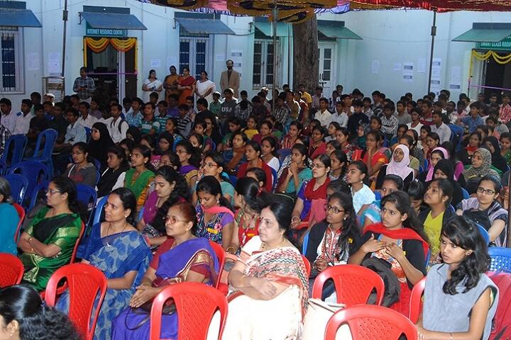 Government First Grade College for Women campus in Ramanagara, Karnataka, India — photo 3