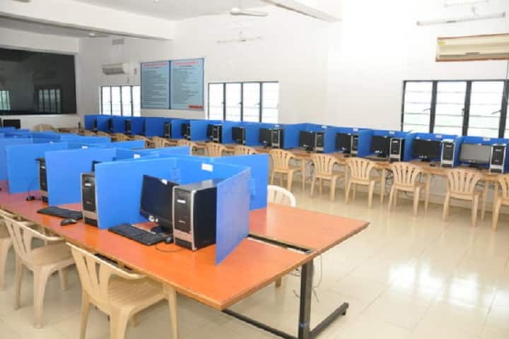 Kakinada Institute of Engineering and Technology for Women campus in East Godavari, Andhra Pradesh, India — photo 4