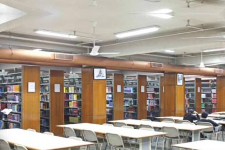 JBS Noida campus in Noida, Uttar Pradesh, India — photo 3