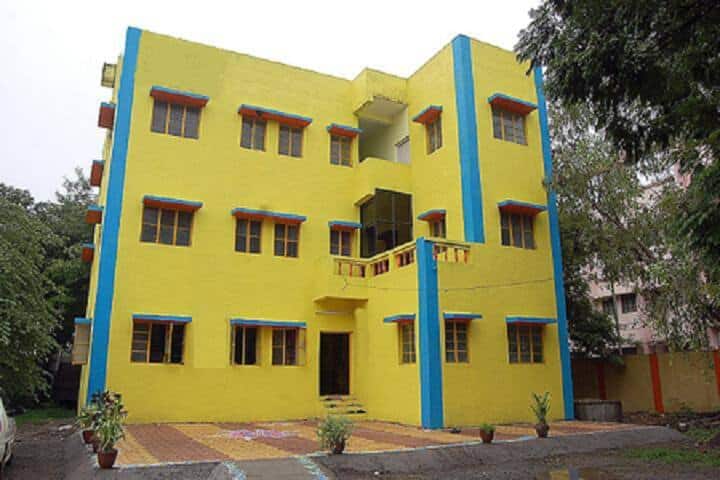 Arunodaya Dnyan Prasarak Mandal's Women's College of Arts Commerce and Home Science campus in Jalgaon, Maharashtra, India — photo 3