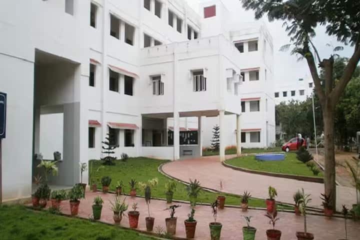KSG College of Arts and Science campus in Coimbatore, Tamil Nadu, India — photo 1