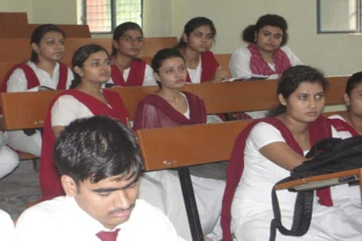 Faculty of Law University of Allahabad campus in Allahabad, Uttar Pradesh, India — photo 2