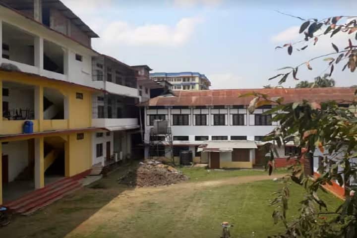 Devi Charan Baruah Girls College campus in Jorhat, Assam, India — photo 2