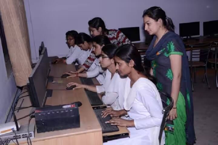 Arya Kanya Mahavidyalaya Gurukul campus in Karnal, Haryana, India — photo 5