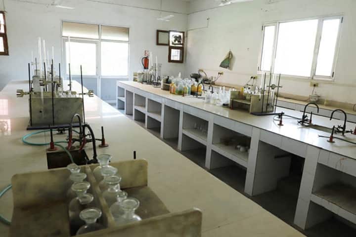 Arya Kanya Mahavidyalaya Gurukul campus in Karnal, Haryana, India — photo 6