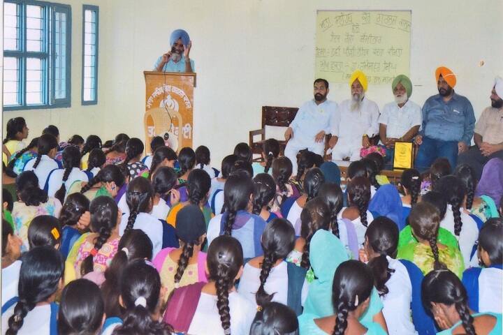 Mata Sahib Kaur Girls College campus in Ferozepur, Punjab, India — photo 4