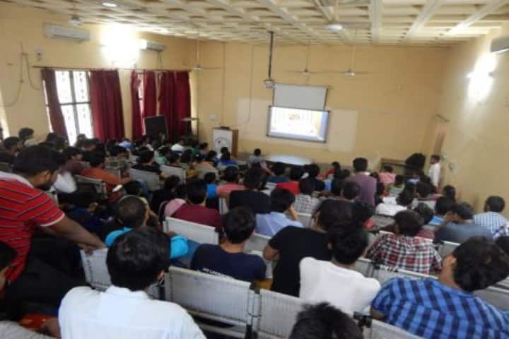 IET Lucknow campus in Lucknow, Uttar Pradesh, India — photo 3