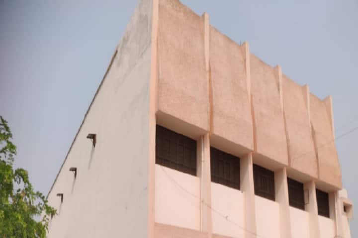 Sardar Bhagat Singh Government Post Graduate College campus in Rudrapur, Uttarakhand, India — photo 5