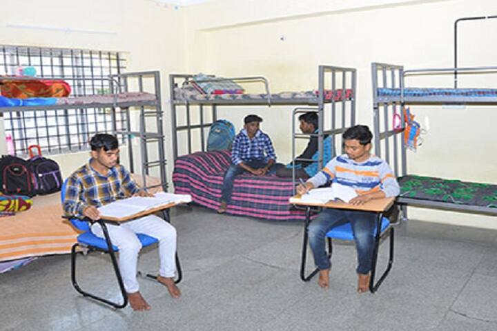 PNC and KR Degree College campus in Narasaraopet, Andhra Pradesh, India — photo 3