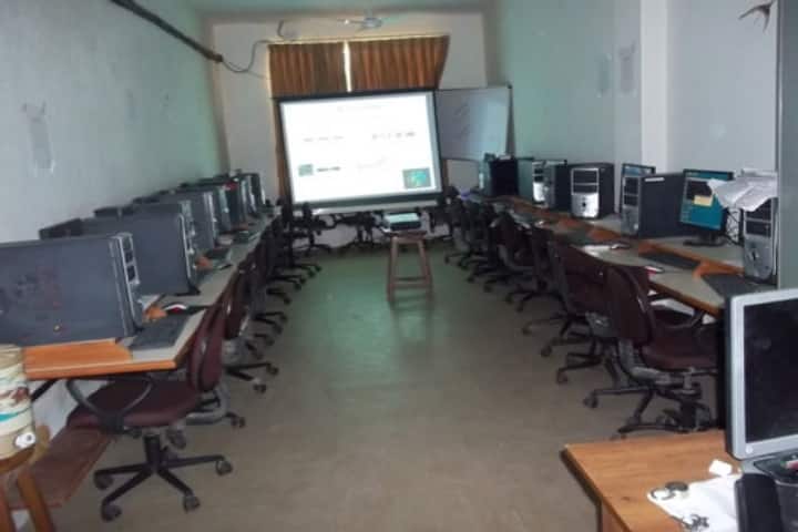 MG Science Institute campus in Ahmedabad, Gujarat, India — photo 3