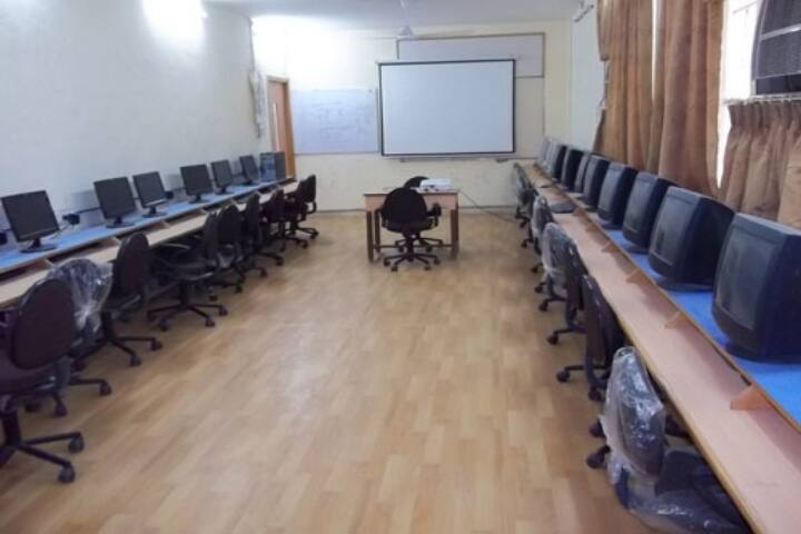 MG Science Institute campus in Ahmedabad, Gujarat, India — photo 4