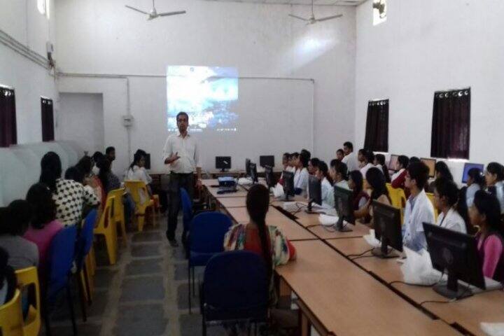 Bajaj College of Science campus in Wardha, Maharashtra, India — photo 4