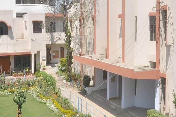 ML and JNK Girls College, Saharanpur campus in Saharanpur, Uttar Pradesh, India