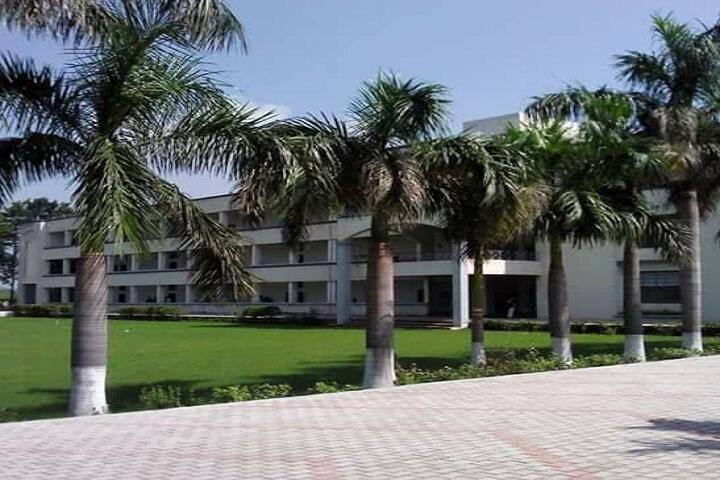 Shanti Tara Girls College campus in Ahmedgarh, Punjab, India — photo 2