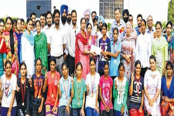 Shanti Tara Girls College campus in Ahmedgarh, Punjab, India — photo 6
