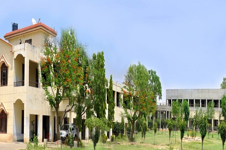 Government Kirti College campus in Patran, Punjab, India — photo 1