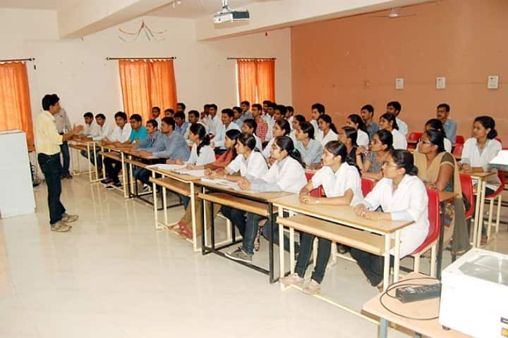 Deogiri College campus in Aurangabad, Maharashtra, India — photo 2