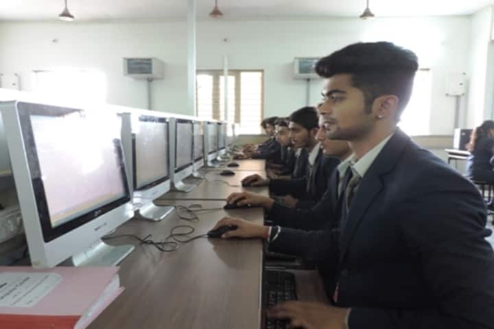 PIET Vadodara campus in Vadodara, Gujarat, India — photo 4
