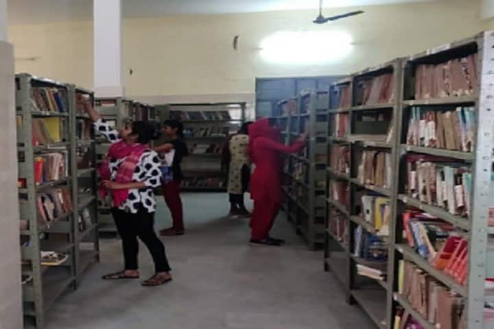 Shrimati Panadevi Morijawala Rajkiya Kanya Mahavidyalaya campus in Kotputli, Rajasthan, India — photo 3