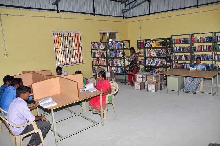RVS Kumaran Arts and Science College campus in Dindigul, Tamil Nadu, India — photo 5