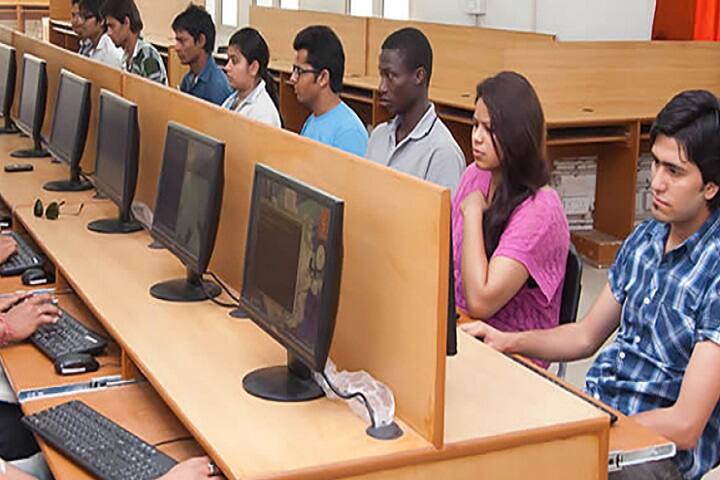 Subhash Chandra Snatak Mahavidyalaya campus in Gonda, Uttar Pradesh, India — photo 1