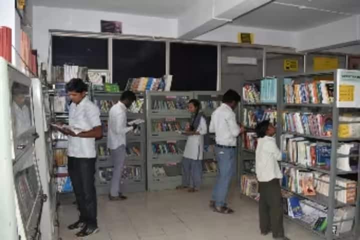 Smt Nankibai Wadhwani Kala Mahavidyalaya campus in Moha, Maharashtra, India — photo 4